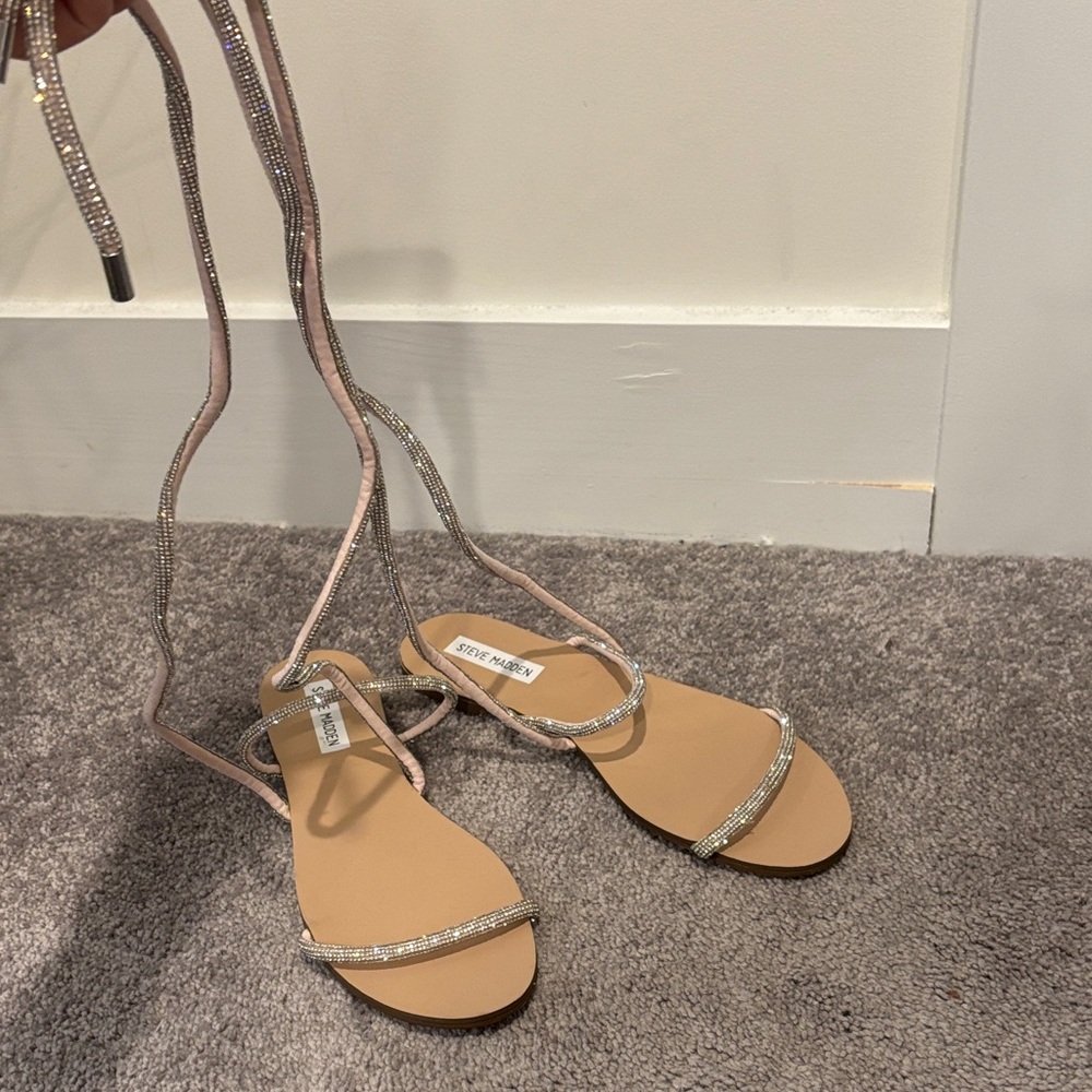 Steve Madden Beige and Silver Strappy Sandals